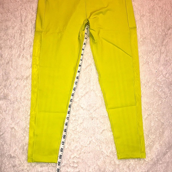 🐝 IVY PARK/ PELOTON 2021 DROP POWER TIGHTS - Picture 6 of 12